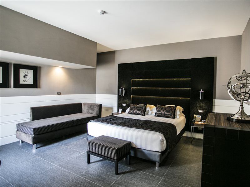 Hotel The Glam