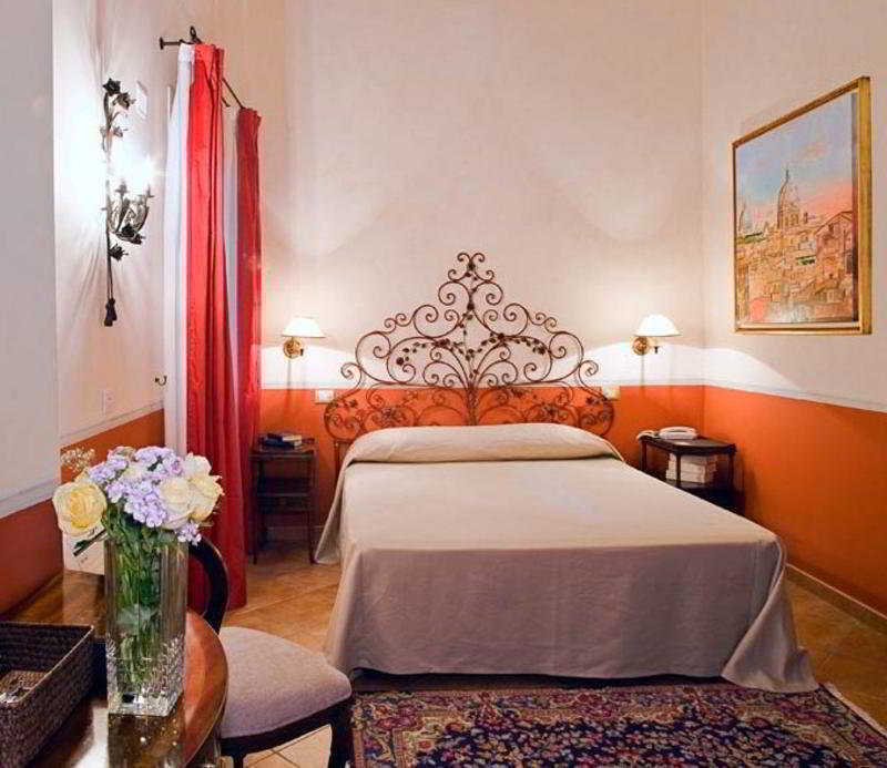 Residenza Sciarra Bed & Breakfast 3*