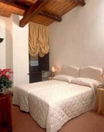 Columbia 3* Rome