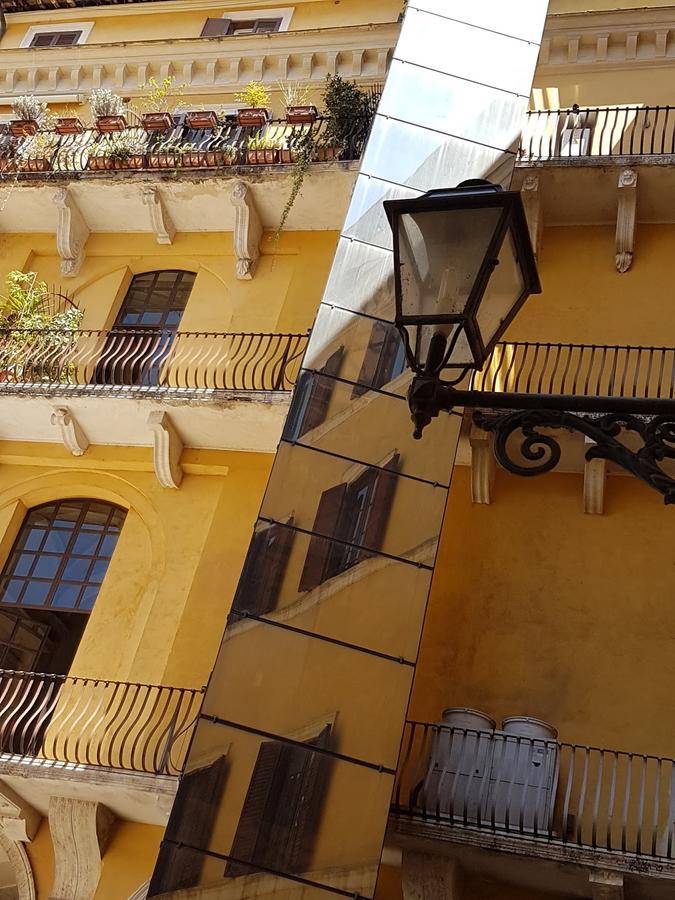 La Casa Dell'orologio Di Palazzo Berardi Rome