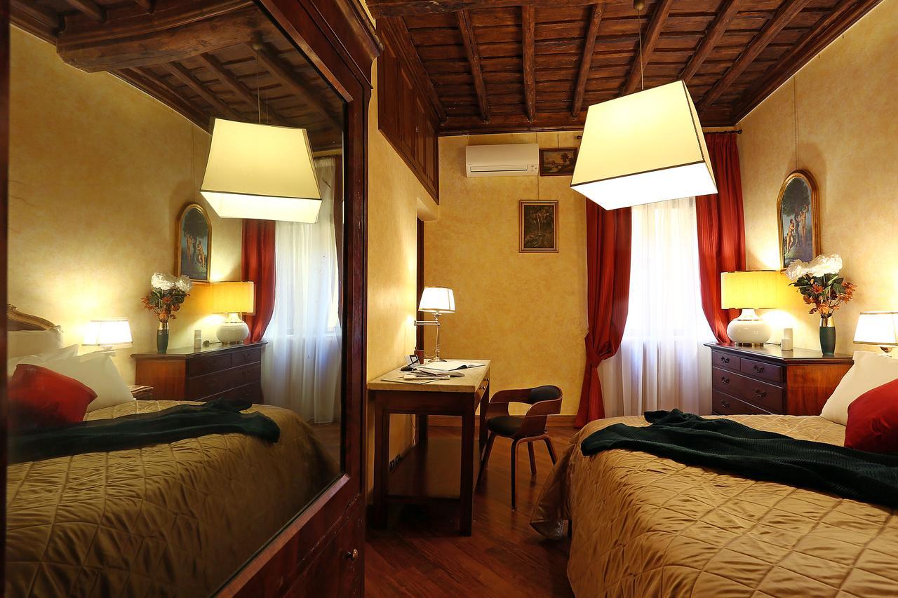 La Casa Dell'orologio Di Palazzo Berardi Apartment
