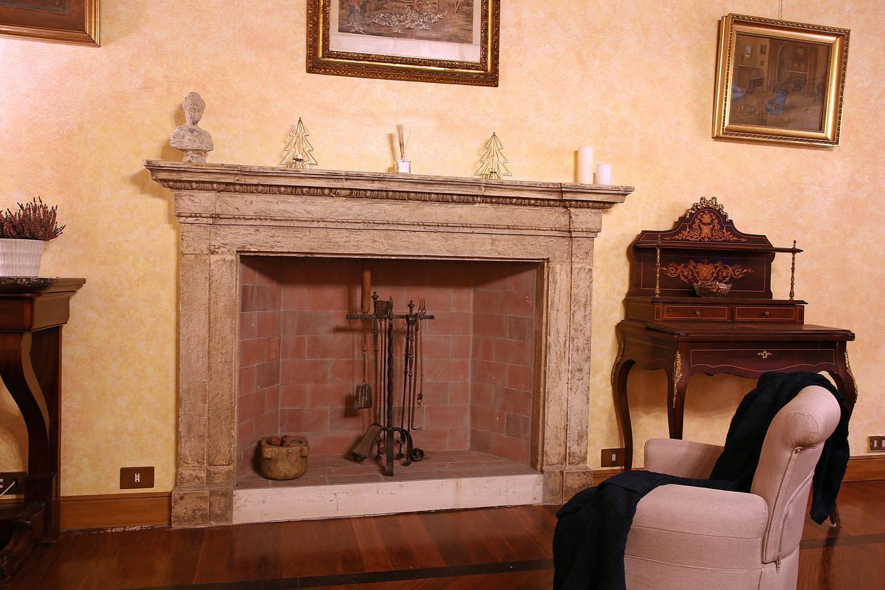La Casa Dell'orologio Di Palazzo Berardi Apartment *