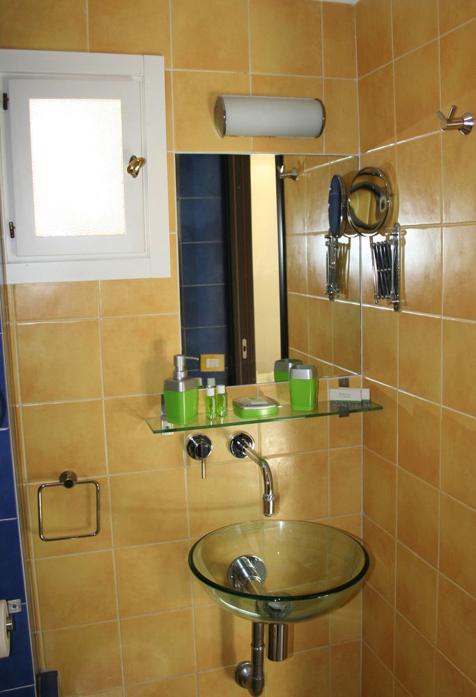 Gli Scipioni Bed & Breakfast Rome