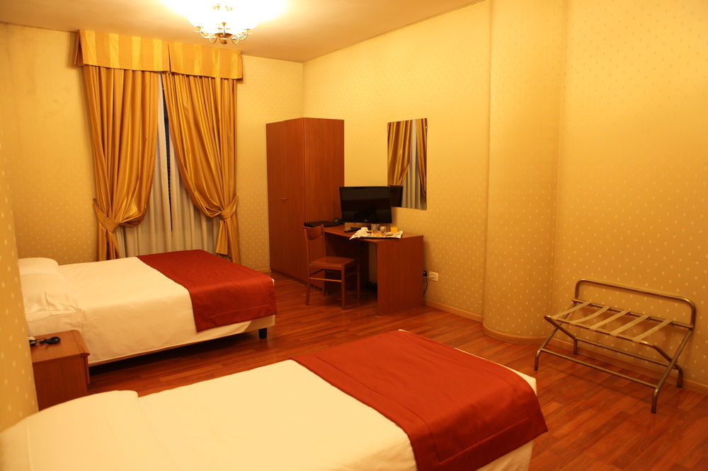 Hotel Flower Garden 3*
