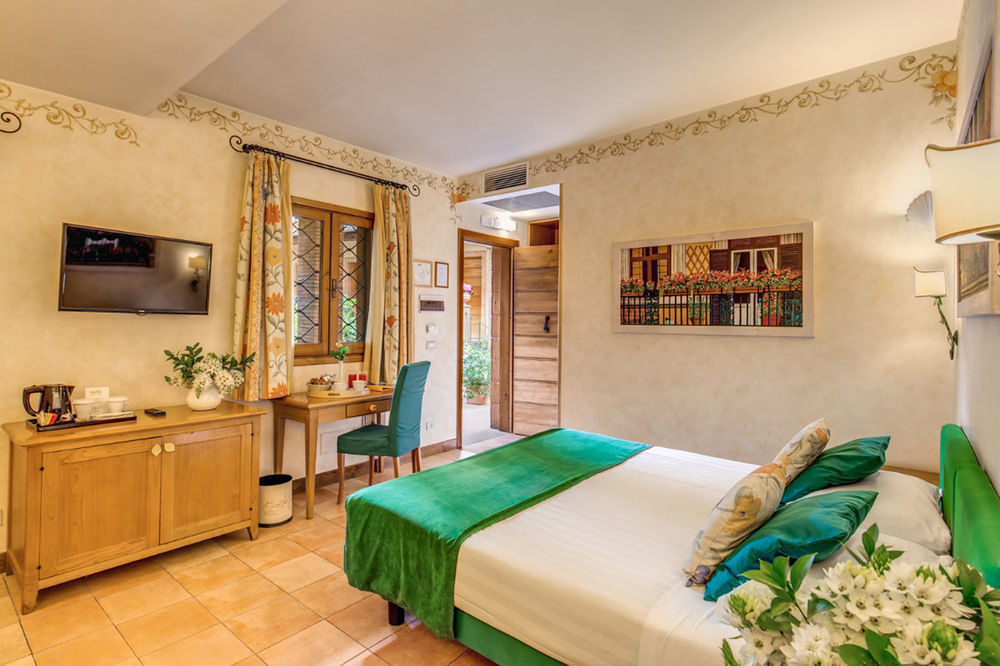 Hotel Santa Maria 3*