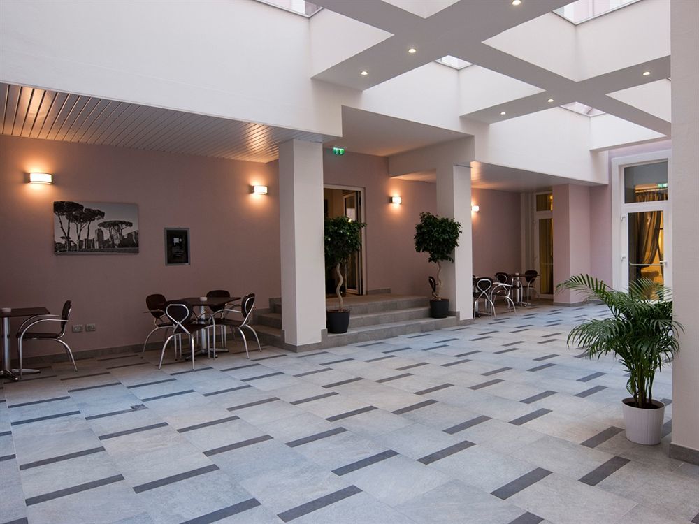 Leonardo Boutique Monti 4*