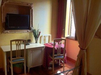 Sweet Dream Trevi Bed & Breakfast