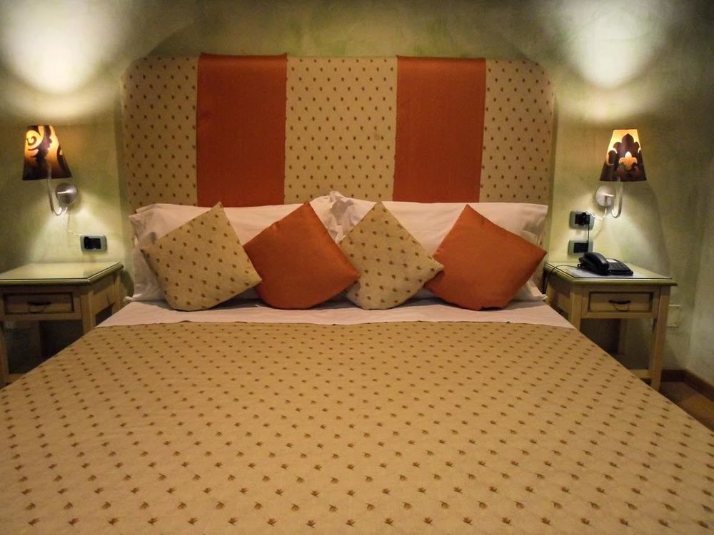 Condotti Gasthuis 2*