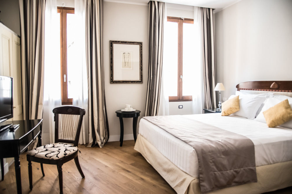 Monte Cenci Hotel Rome