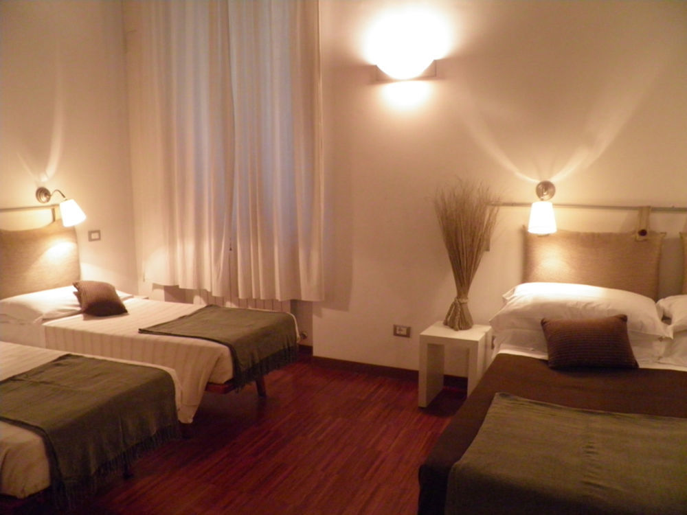 Acomodação com café da manhã  B&B Arco Del Lauro