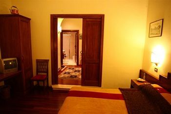 Al Colonnato Di San Pietro Bed & Breakfast Rome