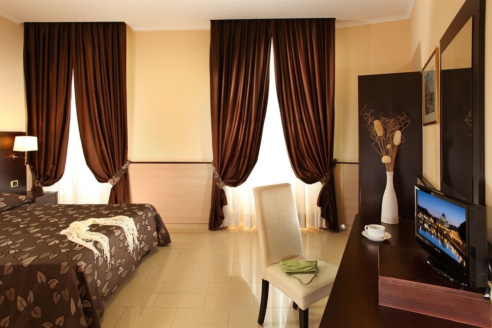 Shg Portamaggiore Hotel Rome