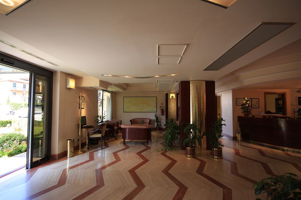 Garner Hotel Rome Aurelia By Ihg Hotel 4*