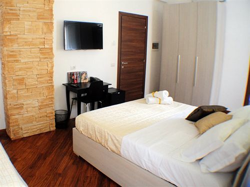 Little Rhome Bed & Breakfast 2*