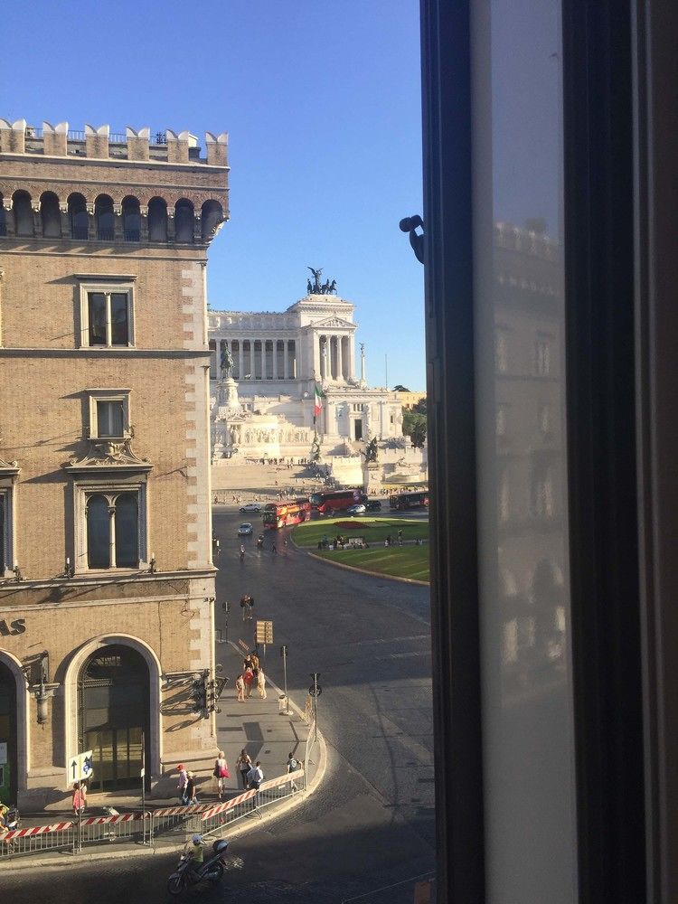 Luxury Piazza Venezia Hotel