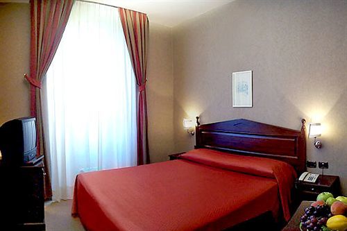 San Francesco 3* Rome