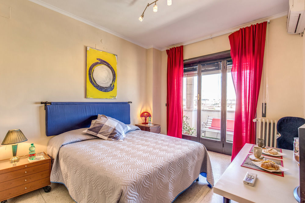 Piramide Terrace Bed & Breakfast Rome