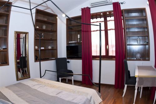 Bed & Breakfast De' Fiori 2*