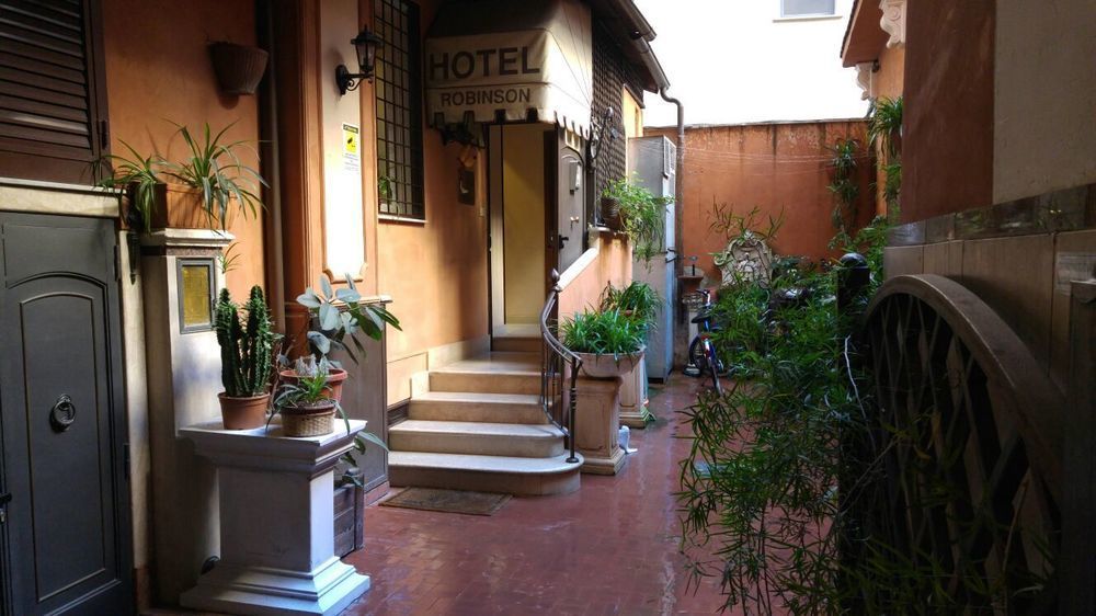 Hotel Robinson 2*