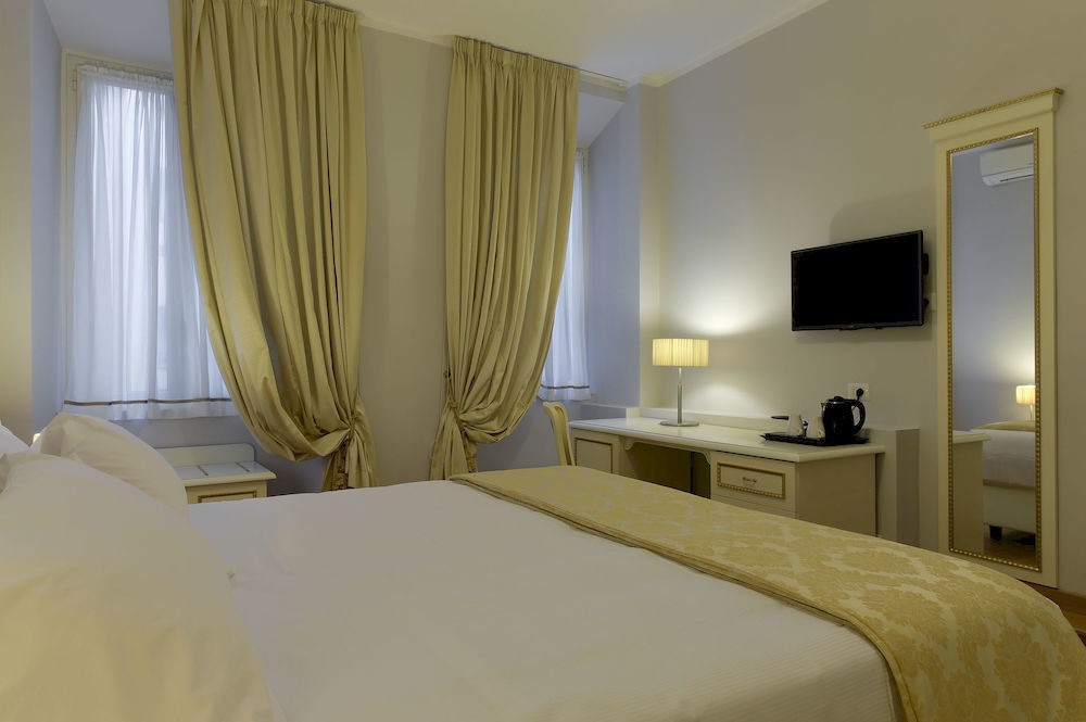 Gravina Frattina 3*