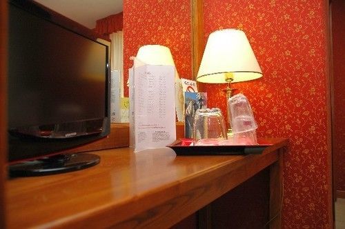 Shasa Hotel 3*