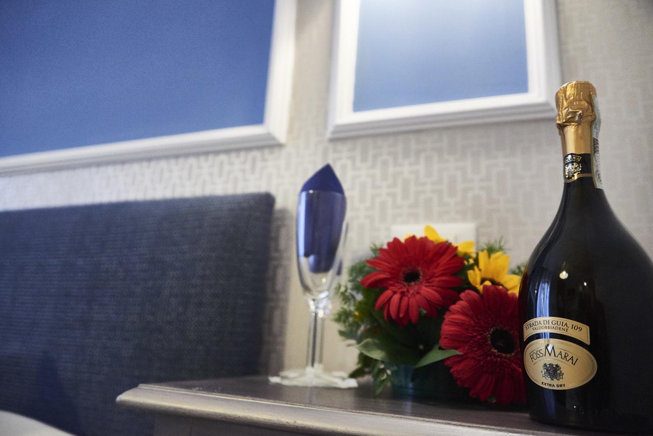 Bed & Breakfast Domus Cavour 3*