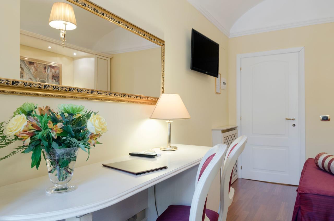 Gasthuis Relais Frattina 2*