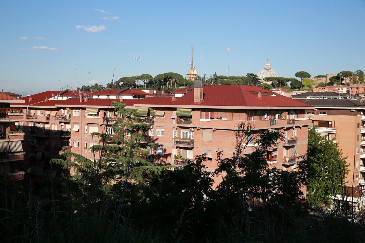 All'ombra Di San Pietro Bed & Breakfast *