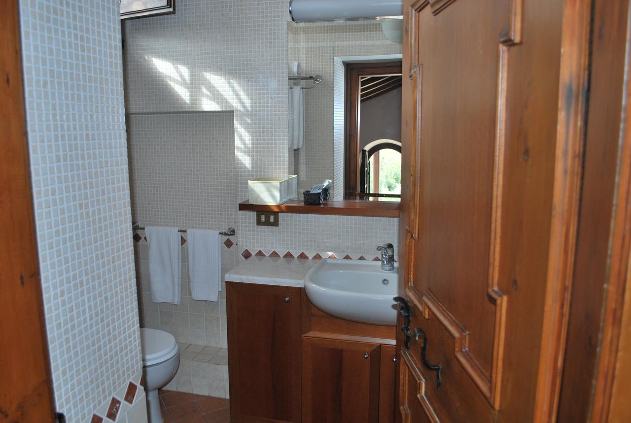 Casale Mostacciano 3* Rome