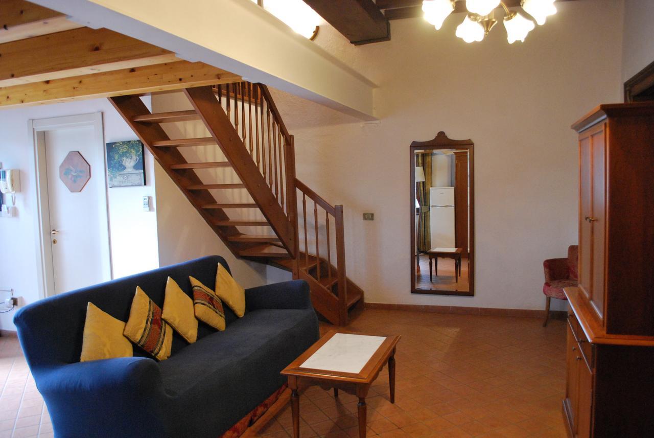 Aparthotel Casale Mostacciano 3*