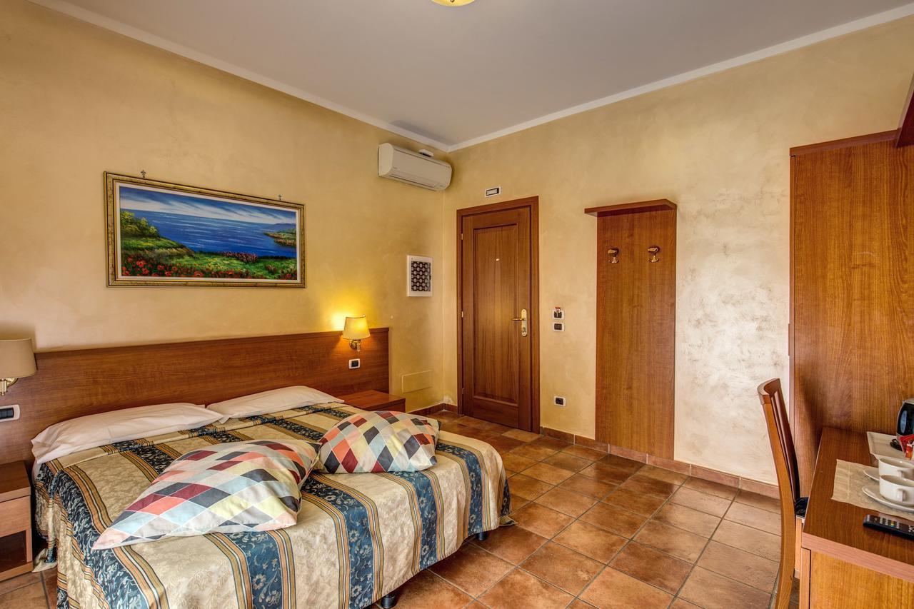 Hotel Maryelen 2