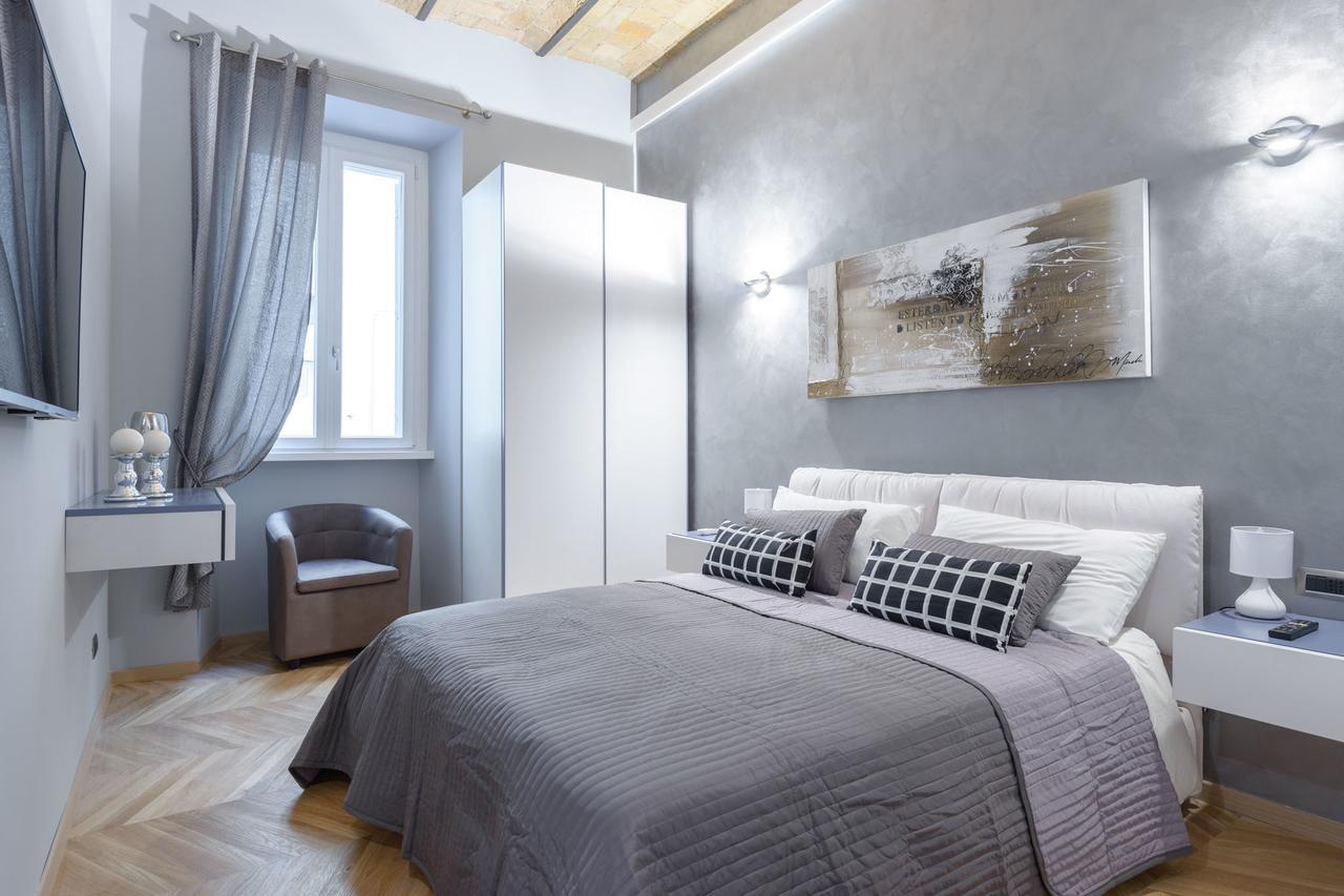 Sylvia Stylish Vatican Apartment *