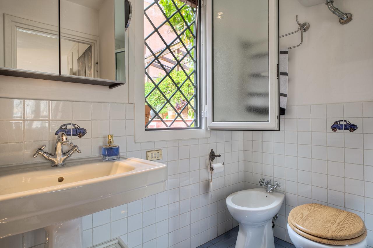 Rsh Trevi Fountain Apartment