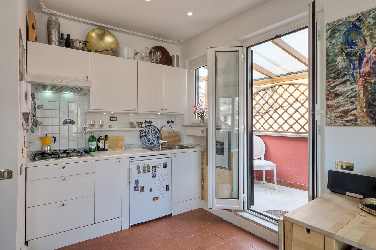 Rsh Trevi Fountain Apartment