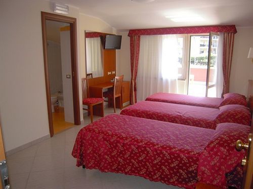 Vitti Hotel