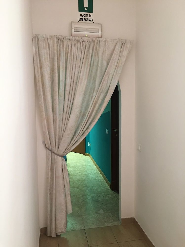 Bed & Breakfast Damiani & Sister Guesthouse