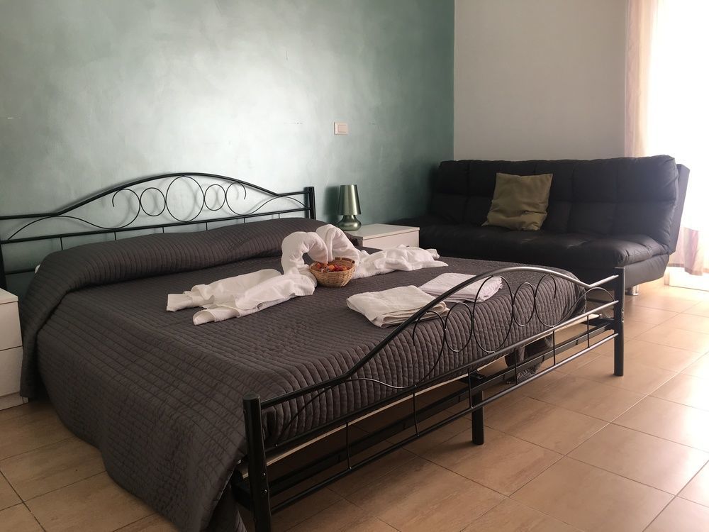 Bed & Breakfast Damiani & Sister Guesthouse Rome