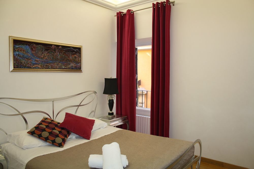 Bed & Breakfast Town House Fontana Di Trevi Rome