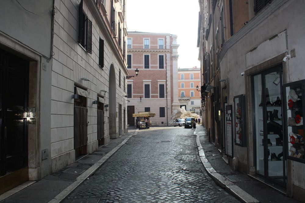 Town House Fontana Di Trevi Bed & Breakfast 3*