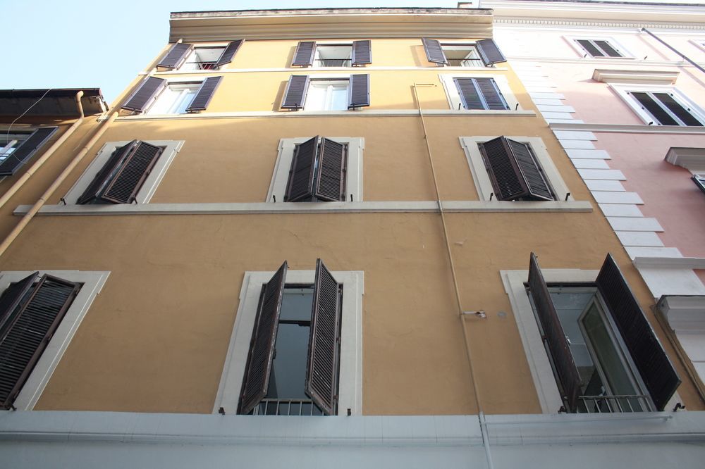 Town House Fontana Di Trevi Bed & Breakfast