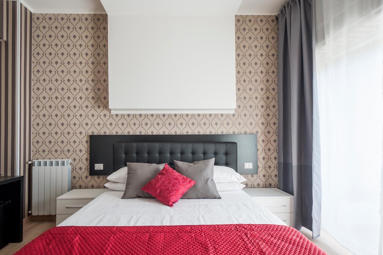 Happy In Bed & Breakfast 2*