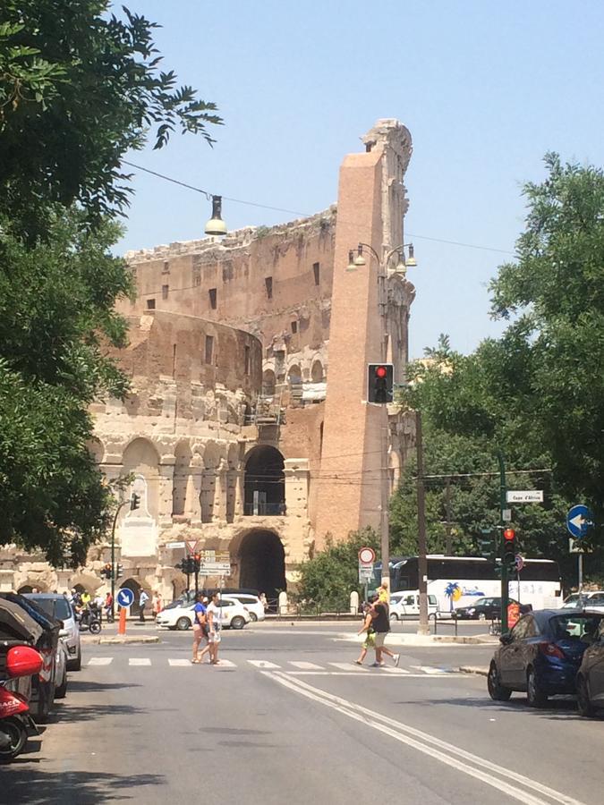 Alloggio Turistico Al Colosseo Rome