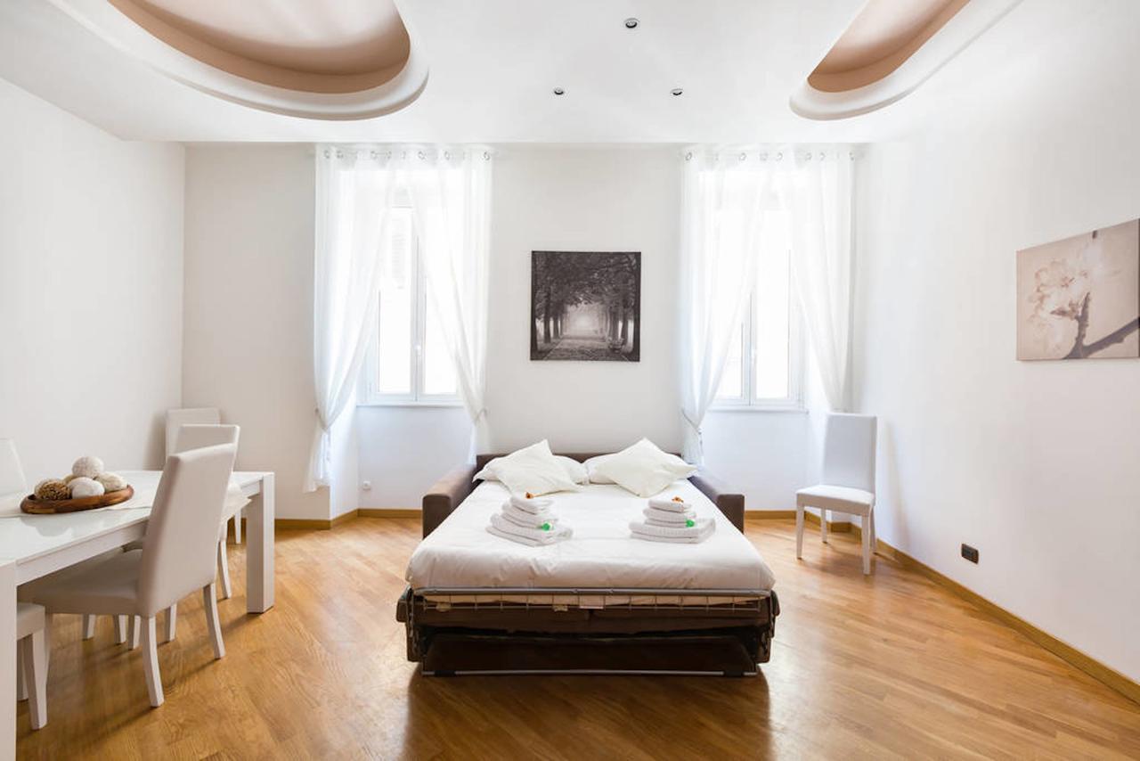 The Colosseum Apartment Rome