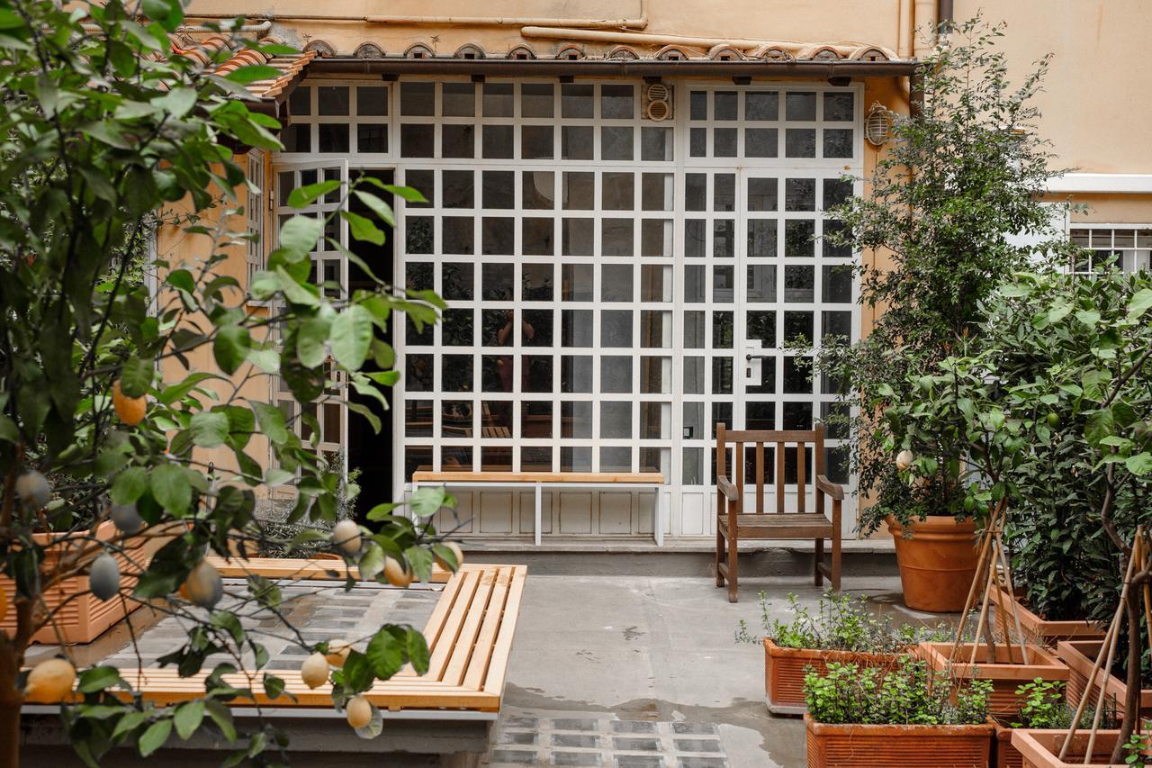 Urbana 47 Guest house *