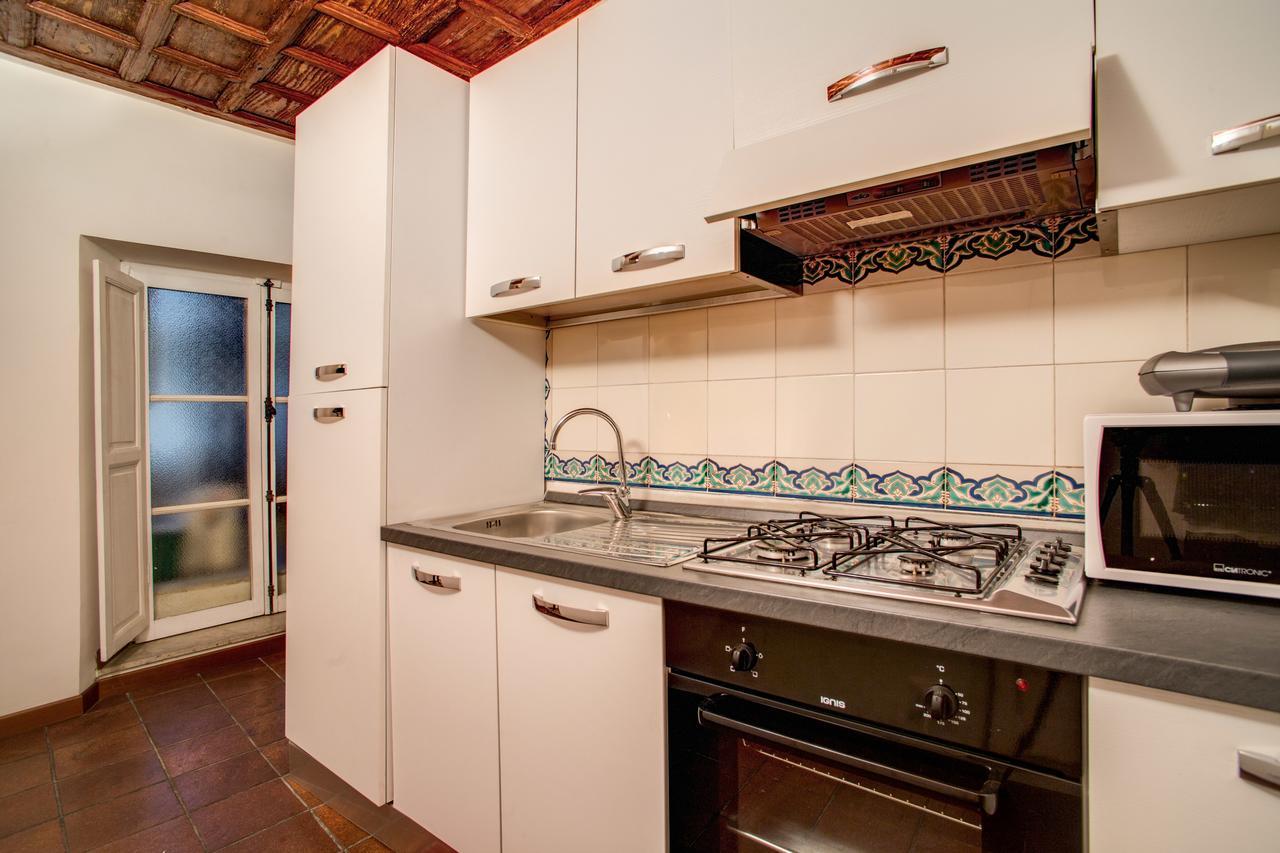 Apartment Piazza Navona Rome