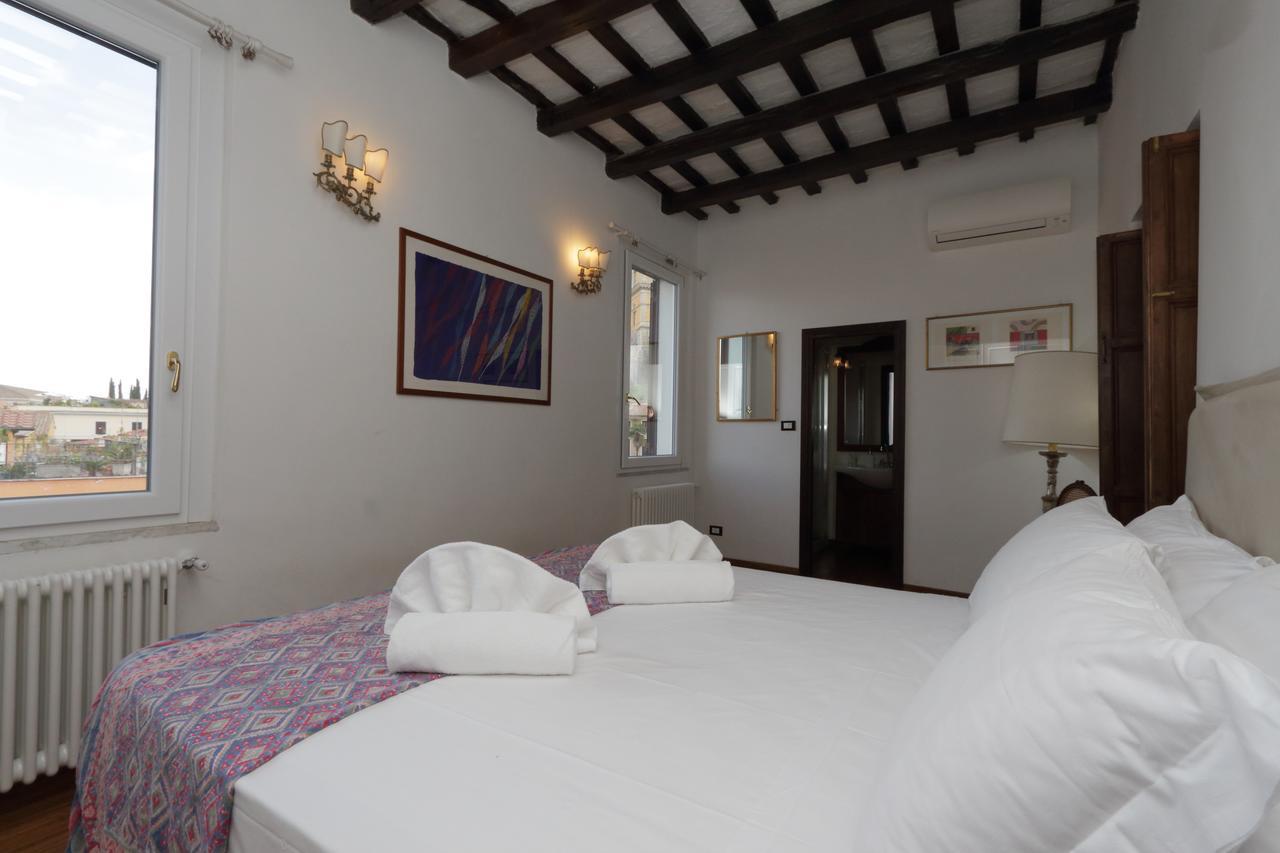 Apartment Garibaldi 2 Rome