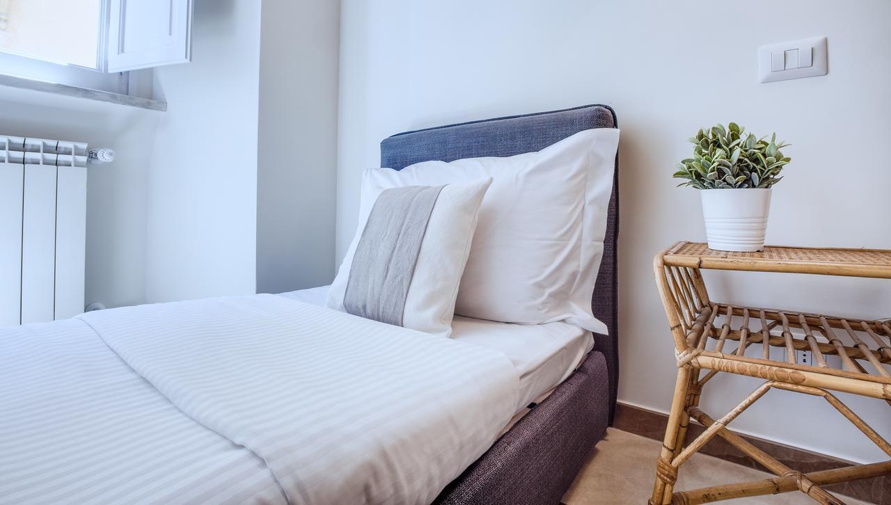 Flats Via Delle Muratte 2mins To Trevi Fountain Apartment