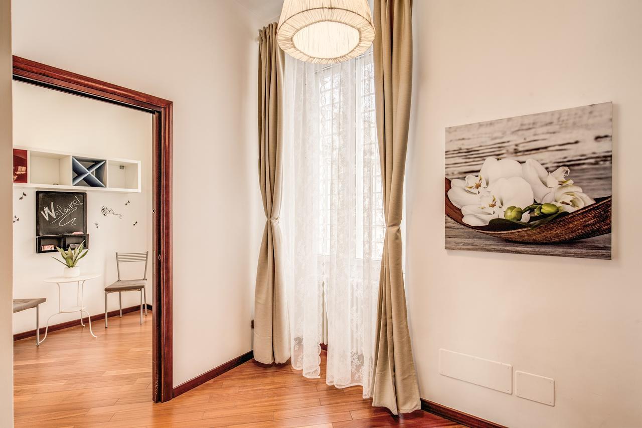 Apartment Life In Rome