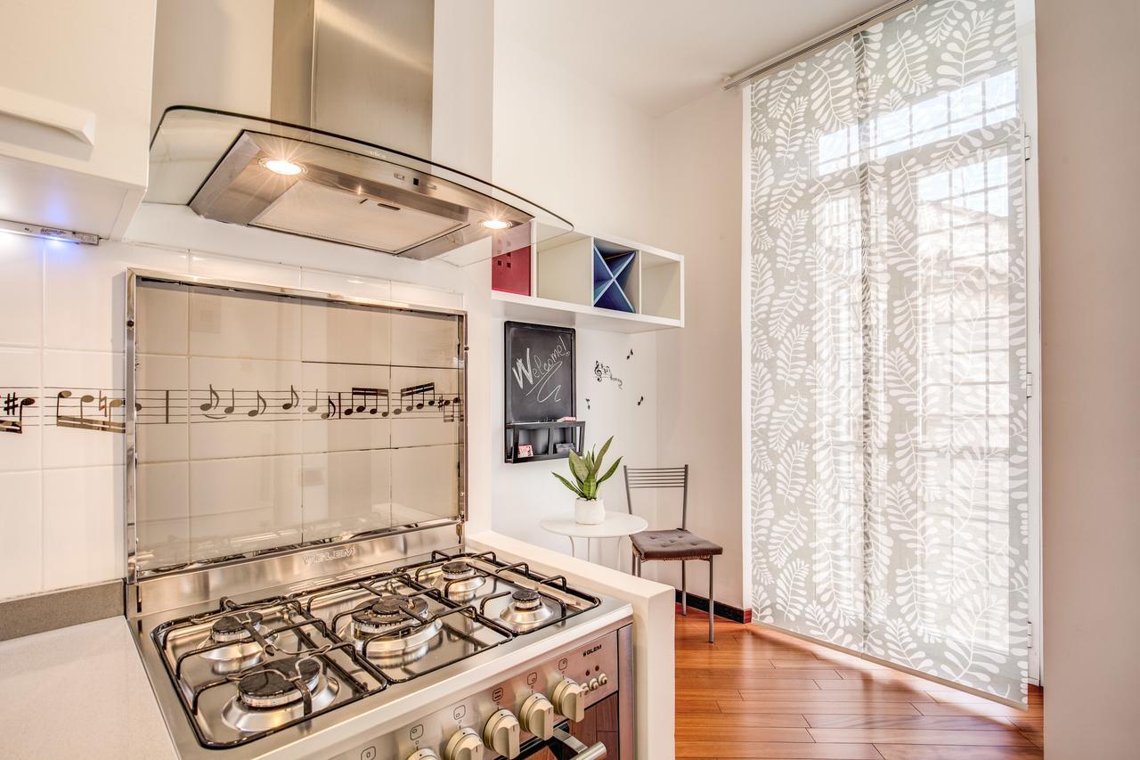 Apartment Life In Rome