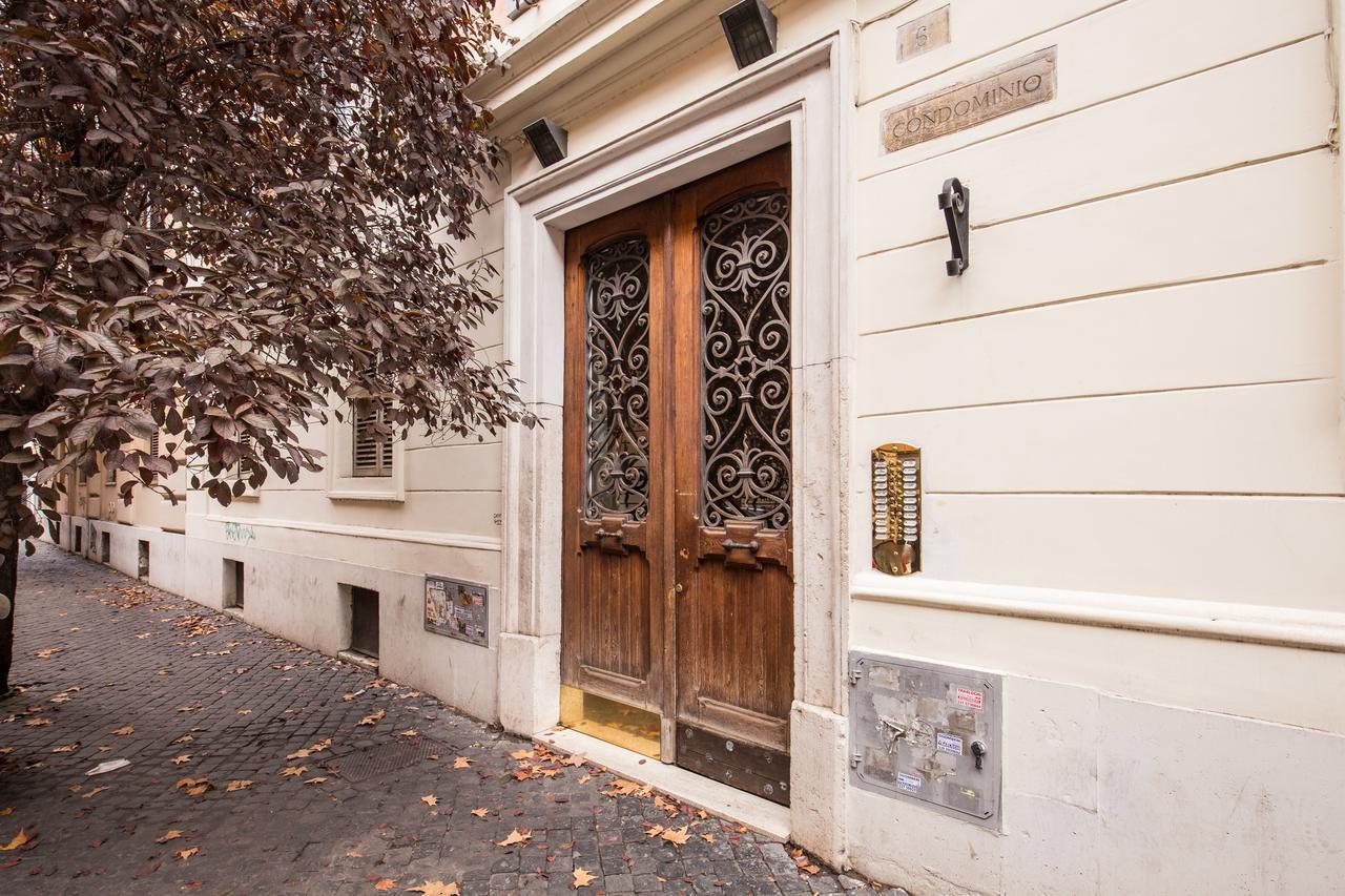 Life In Apartment Rome